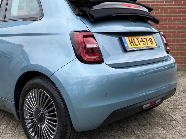 Fiat 500C ICON 42 KWH CARPLAY CRUISE NAV PDC LMV