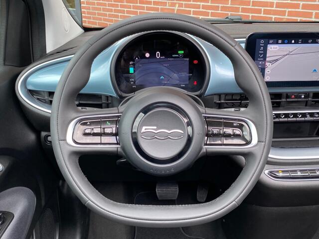 Fiat 500C ICON 42 KWH CARPLAY CRUISE NAV PDC LMV