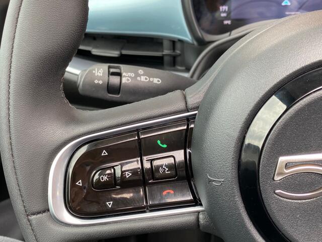 Fiat 500C ICON 42 KWH CARPLAY CRUISE NAV PDC LMV