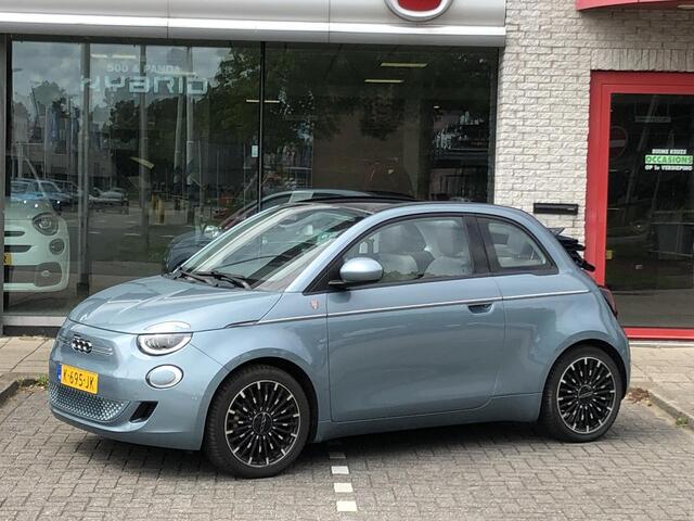 Fiat 500C Icon 42 kWh Cabriolet NAVI|CLIMATE|CAMERA|PDC|APPLE/ANDROID|17"|ADAPTIVE CRUISE|STOELVERWARMING