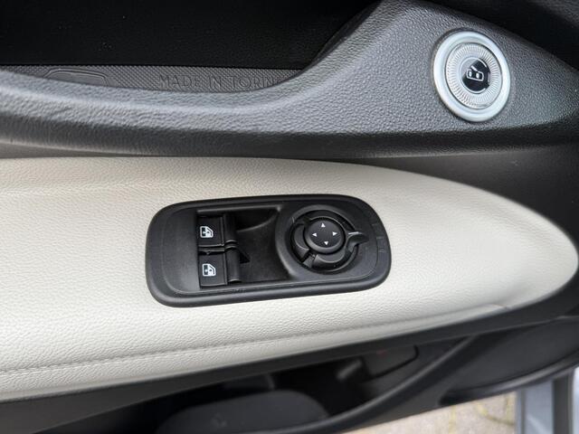 Fiat 500C La Prima 42 kWh | Leer | Camera | Stoelverwarming | Carplay |
