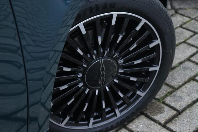 Fiat 500C La Prima 42 kWh | Technology | Navi | Camera | 17"