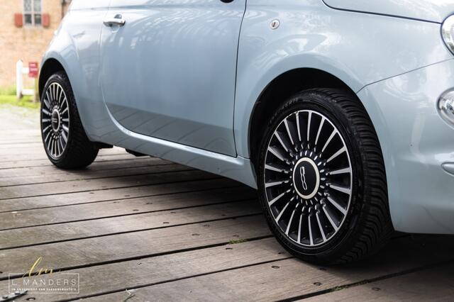 Fiat 500C 1.0 Hybrid Launch Edition 2020 BLAUW | Cabrio | Display | PDC