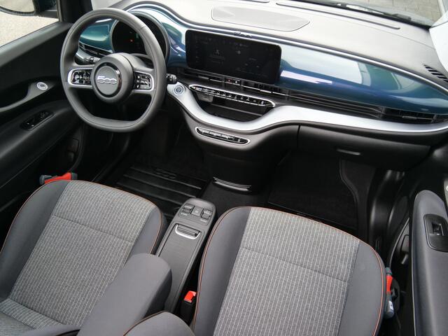 Fiat 500C Icon 42 kWh 119 Pk Automaat SOH 91,7 % Navigatie / Camera / DAB / Apple Carplay / PDC / Keyless