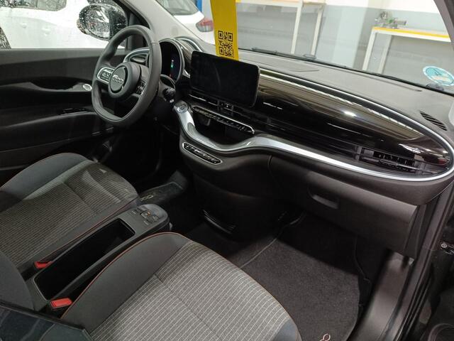 Fiat 500C Icon 42 kWh | Cruisecontrol | Climatecontrol | Navi | Apple / carplay | Camera