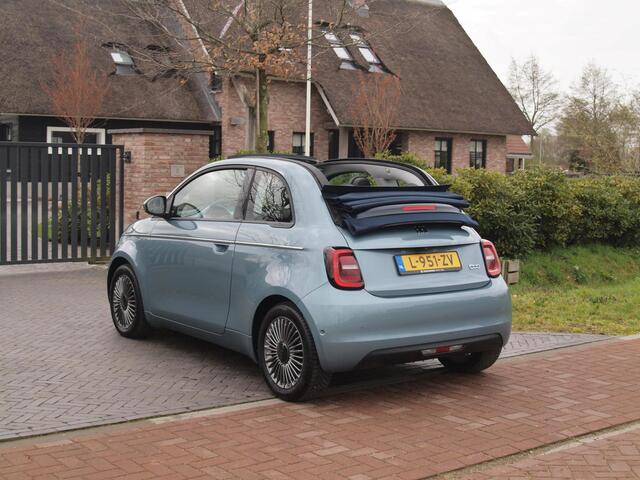 Fiat 500C Icon 42 kWh | Cabrio | Camera | Apple Carplay | Cruise Control | Dealeronderhouden |