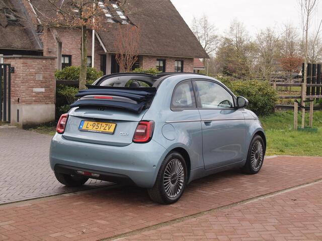 Fiat 500C Icon 42 kWh | Cabrio | Camera | Apple Carplay | Cruise Control | Dealeronderhouden |