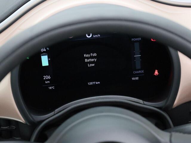 Fiat 500C 500e 42 kWh Icon | Climate Control / ECC | Open dak schuif | Licht metalen velgen 16 inch | Cruise control | Navigatie | Achteruitrijcamera |