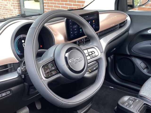 Fiat 500C CABRIO Icon 42 kWh NAV STOELVW CARPLAY PDC CRUISE LMV