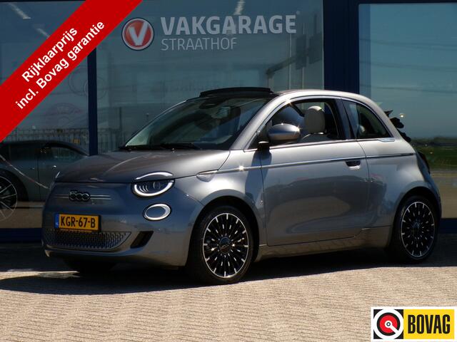 Fiat 500C La Prima 42 kWh, Carplay + Android Auto / Sensoren + Camera / Keyless / Full LED. / Stoelverwarming / 17'' LMV