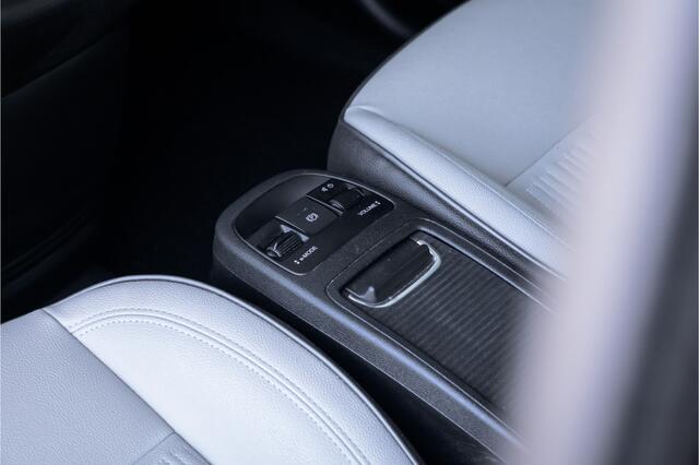 Fiat 500C La Prima 42 kWh LED - Navi