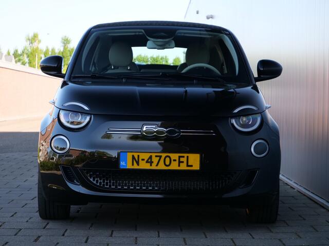 Fiat 500C La Prima 42 kWh 119 Pk Automaat Navigatie / DAB / Apple Carplay / Camera