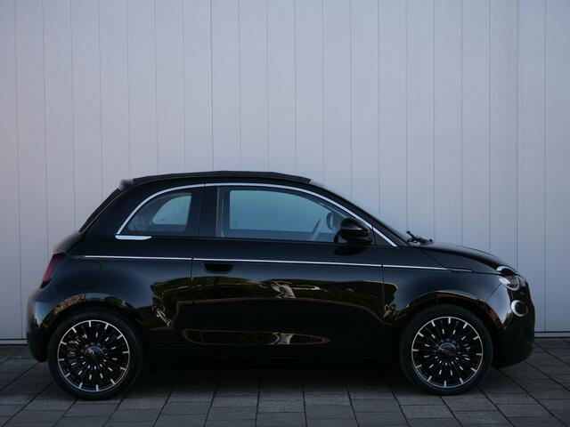 Fiat 500C La Prima 42 kWh 119 Pk Automaat Navigatie / DAB / Apple Carplay / Camera