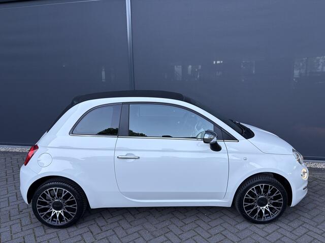 Fiat 500C 1.0 Hybrid Dolcevita Cabrio Airco - Open dak - Navigatiesysteem - parkeersensoren achter - Cruise control - Licht metalen velgen 16 inch - Led verlichting - Bluetooth - Extra getint glas achter - Stuur multifunctioneel Start/stop systeem - Elektrische vou