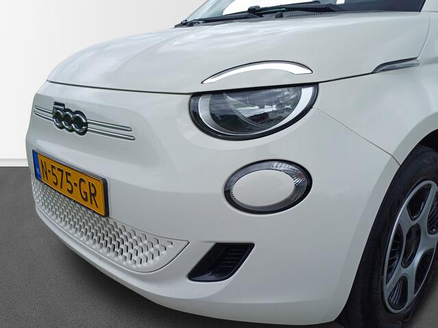 Fiat 500C Passion 42 kWh /Mooie Auto!/Origin. NL/Elektrisch bedienbare kap/