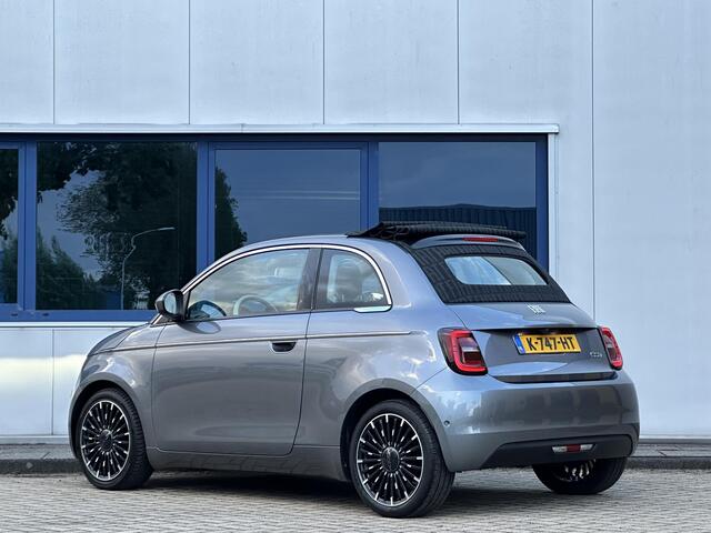 Fiat 500C La Prima 42 kWh l Leer l ACC l Lane Assist l Camera l CarPlay l
