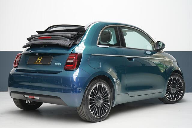 Fiat 500C La Prima 42 kWh | SoH 96,8% | Leder | Lm velgen | Navigatie | Carplay | Stoelverwarming