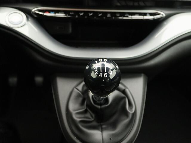 Fiat 500C 1.0 Hybrid La Prima | JBL | 17" Velgen | Camera | Navigatie | Stoelverwarming