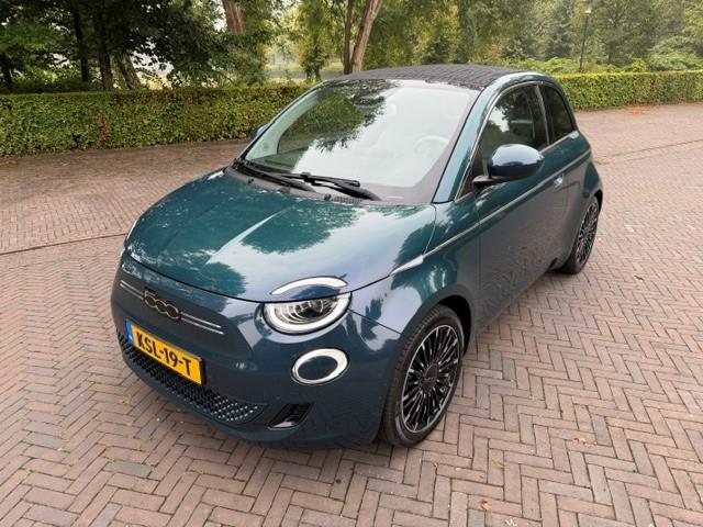 Fiat 500C Cabriolet BEV 42kWh LA PRIMA SOH 93%/Leer/Acarplay/Full led/Fabrieksgarantie