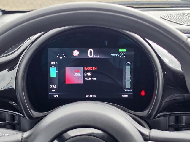 Fiat 500C Icon 42 kWh | Apple Carplay/Andriod Auto | Climate control | Navi