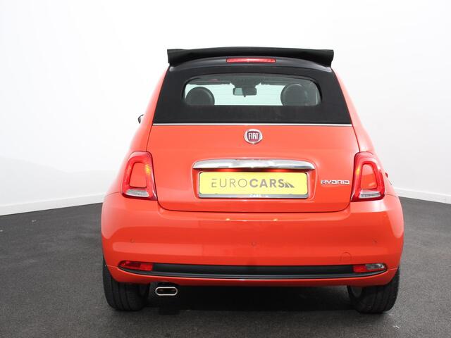 Fiat 500C 1.0 Hybrid Cabrio Navigatie Climate Control Cruise control Lichtmetalen velgen Apple Carplay/ Android Auto Navigatie Parkeersensor achter