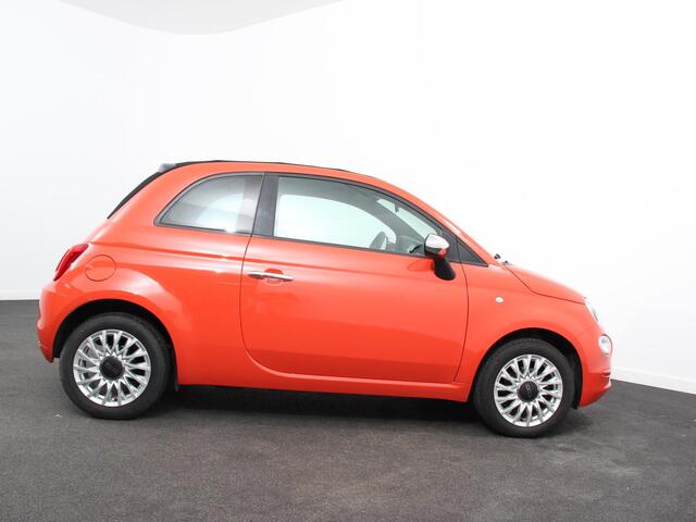 Fiat 500C 1.0 Hybrid Cabrio Navigatie Climate Control Cruise control Lichtmetalen velgen Apple Carplay/ Android Auto Navigatie Parkeersensor achter
