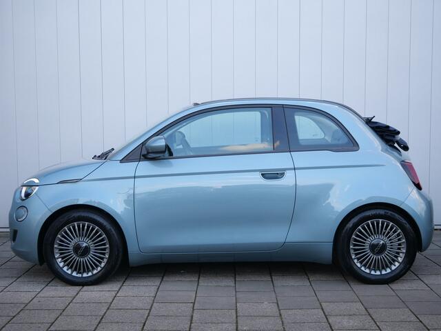 Fiat 500C RED 42 kWh 118 Pk Automaat Navi / DAB / Apple Carplay / SOH 94,1 %