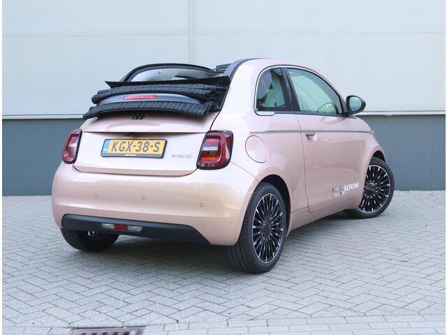 Fiat 500C 1.0 Hybrid La Prima | 8 jaar garantie | Apple Carplay/Android Auto | Navigatie | Climate Control | Camera | Verwarmde voorstoelen