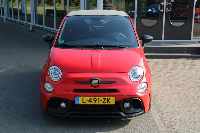 Fiat 500C ABARTH 1.4 T-Jet 180 pk Competizione 35.000km! CABRIO SABELT BREMBO 17"LM XENON