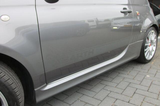 Fiat 500C ABARTH 1.4 T-Jet Competizione/ 180PK/ SABELT stoelen/ Beats audio/ KW schroefset/ Brembo