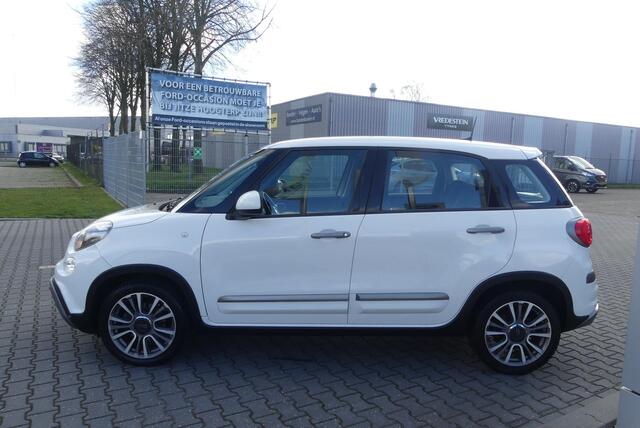 Fiat 500L Fiat LOUNGE,CAMERA,APP CARPLAY,CRUISE CONTROL,AIRCO.