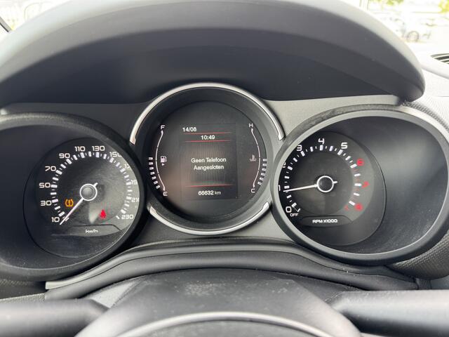 Fiat 500L 0.9 TwinAir Cross Navigatie Climate Control Achteruitrijcamera Trekhaak info: M.Safari 0492588976