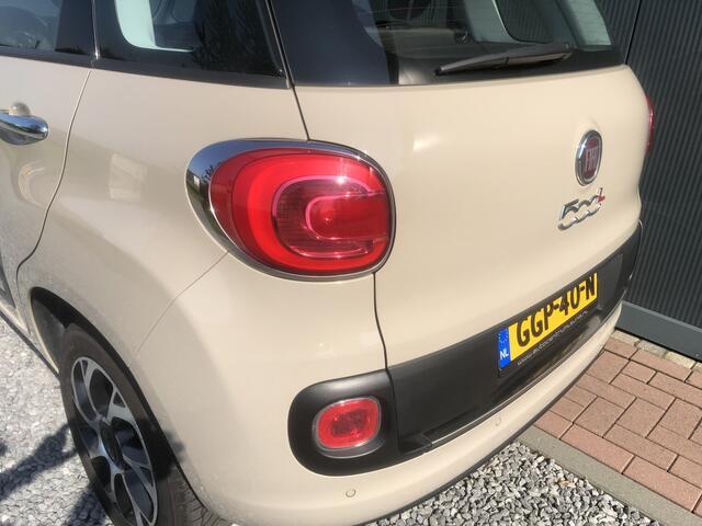 Fiat 500L Living 1.4 T-Jet 120pk Lounge Panoramadak 5-drs