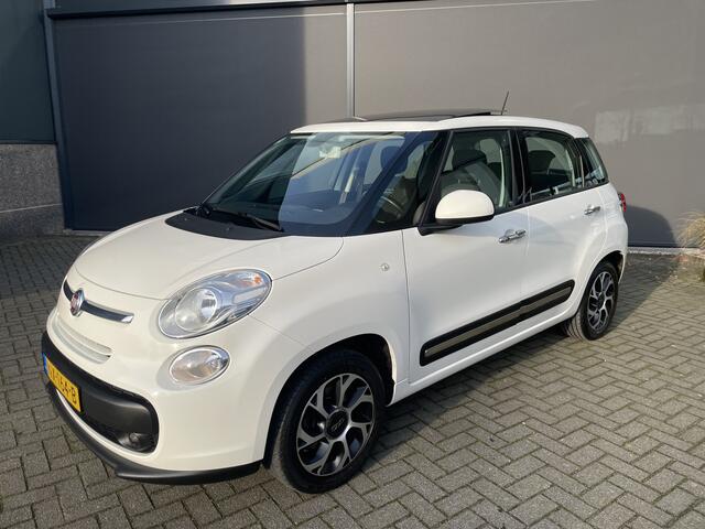 Fiat 500L 0.9 TwinAir PopStar Schuif/kanteldak - Airco - Cruise control - Parkeersensor achter - Trekhaak - Navigatie - Panoramadak - Stoelverwarming - Bluetooth - radio - Start/stop systeem - Stuur multifunctioneel - Stu schuif/kanteldak 105 pk