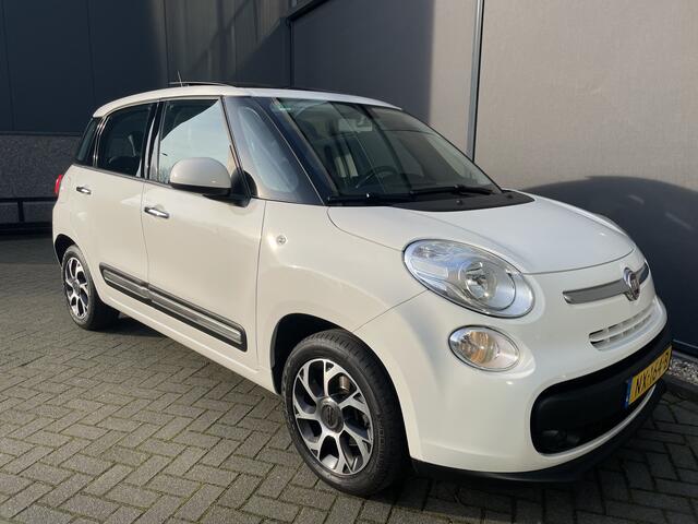 Fiat 500L 0.9 TwinAir PopStar Schuif/kanteldak - Airco - Cruise control - Parkeersensor achter - Trekhaak - Navigatie - Panoramadak - Stoelverwarming - Bluetooth - radio - Start/stop systeem - Stuur multifunctioneel - Stu schuif/kanteldak 105 pk