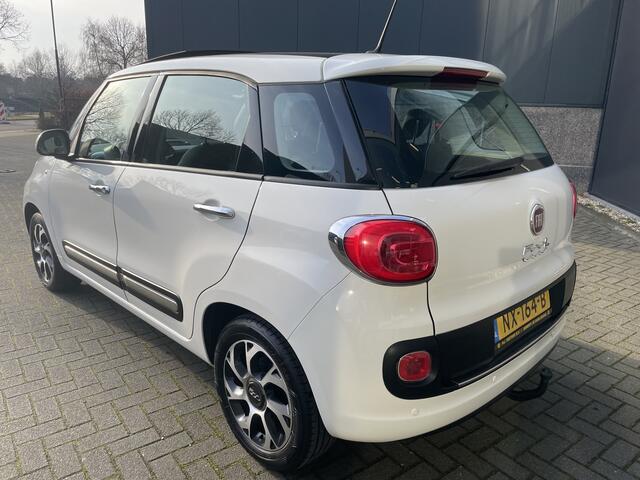 Fiat 500L 0.9 TwinAir PopStar Schuif/kanteldak - Airco - Cruise control - Parkeersensor achter - Trekhaak - Navigatie - Panoramadak - Stoelverwarming - Bluetooth - radio - Start/stop systeem - Stuur multifunctioneel - Stu schuif/kanteldak 105 pk
