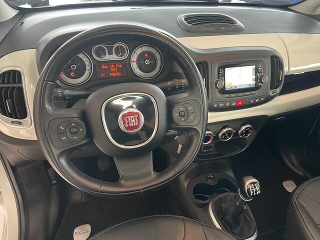 Fiat 500L 0.9 TwinAir PopStar Schuif/kanteldak - Airco - Cruise control - Parkeersensor achter - Trekhaak - Navigatie - Panoramadak - Stoelverwarming - Bluetooth - radio - Start/stop systeem - Stuur multifunctioneel - Stu schuif/kanteldak 105 pk