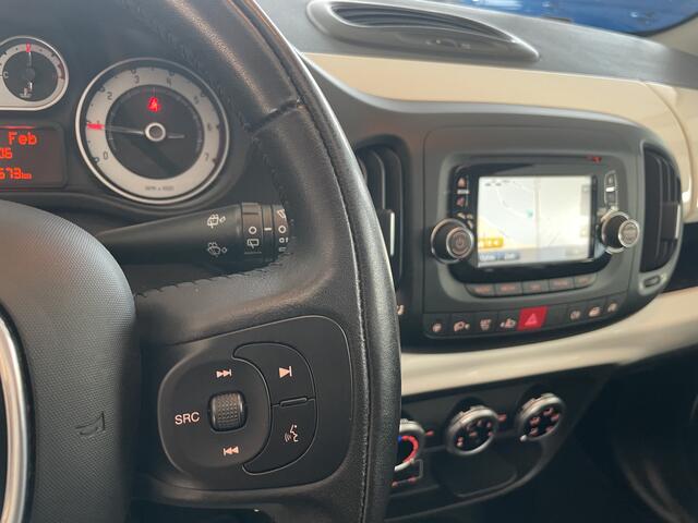 Fiat 500L 0.9 TwinAir PopStar Schuif/kanteldak - Airco - Cruise control - Parkeersensor achter - Trekhaak - Navigatie - Panoramadak - Stoelverwarming - Bluetooth - radio - Start/stop systeem - Stuur multifunctioneel - Stu schuif/kanteldak 105 pk