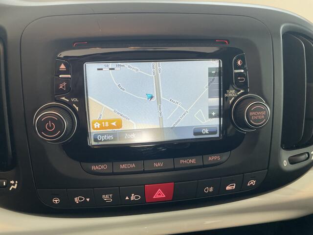 Fiat 500L 0.9 TwinAir PopStar Schuif/kanteldak - Airco - Cruise control - Parkeersensor achter - Trekhaak - Navigatie - Panoramadak - Stoelverwarming - Bluetooth - radio - Start/stop systeem - Stuur multifunctioneel - Stu schuif/kanteldak 105 pk