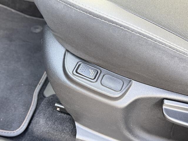 Fiat 500L BWJ 2018 | 0.9 TwinAir 105PK Cross | TREKHAAK | NAVI | CLIMA | CAMERA | PDC | LEDER/STOF | CARPLAY | PRIVACY GLASS |