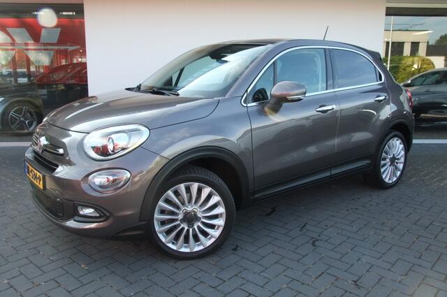 Fiat 500X 1.4 Turbo MultiAir Lounge/ Xenon/ All-season/ Afneembare trekhaak