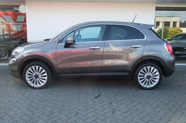 Fiat 500X 1.4 Turbo MultiAir Lounge/ Xenon/ All-season/ Afneembare trekhaak