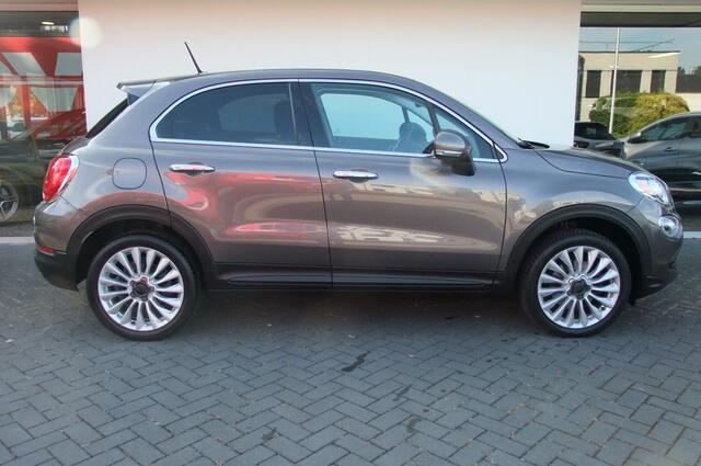 Fiat 500X 1.4 Turbo MultiAir Lounge/ Xenon/ All-season/ Afneembare trekhaak