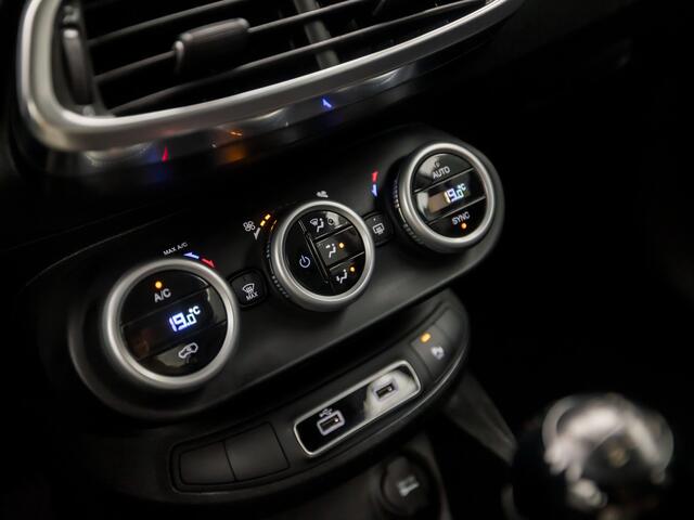 Fiat 500X 1.0 GSE Lounge (APPLE CARPLAY, GROOT NAVI, CLIMATE, KEYLESS, LEDER, SPORTSTOELEN, DAB+, CRUISE, PARKEERSENSOREN, NIEUWSTAAT)