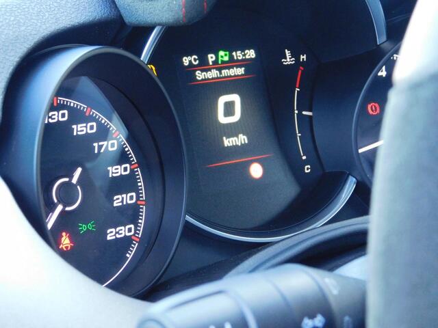 Fiat 500X 1.3 Turbo 150pk Sport Automaat | LED | Navi | 19" | Apple Carplay