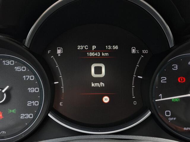 Fiat 500X 1.5 Hybrid Sport, carplay, camera, cruise