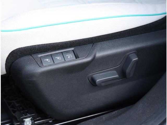 Fiat 600 1.2 Hybrid 100PK La Prima | Adaptive cruise control | Stoelverwarming | Navigatie | Camera | Apple Carplay/ Android Auto | Climate control | Dodehoekwaarschuwing | 360° parkeersensoren