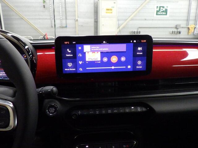 Fiat 600 600e RED 54 kWh Apple Carplay/Parkeersensoren/409km actieradius/GEEN AFLEVERKOSTEN