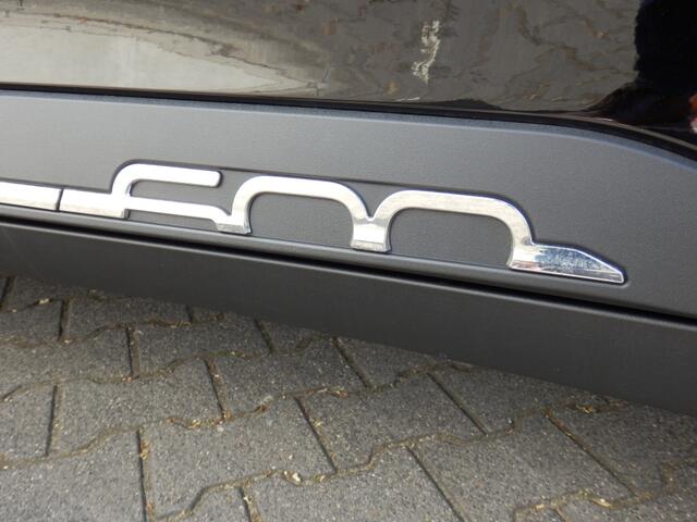 Fiat 600 1.2 Hybrid | La Prima | Leder | Massagestoelen | Camera |