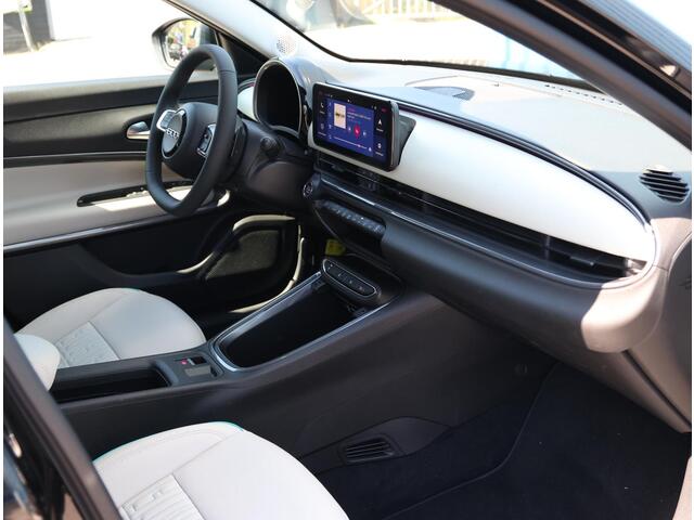 Fiat 600 1.2 110PK Hybrid La Prima | Adaptieve cruise control | Stoelverwarming | Navigatie | Camera | Apple Carplay/ Android Auto | Climate control | Dodehoek waarschuwing | 360° parkeersensoren